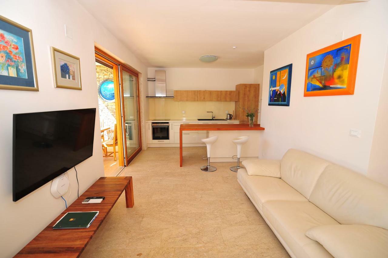 חוואר Villa Fora Hvar מראה חיצוני תמונה